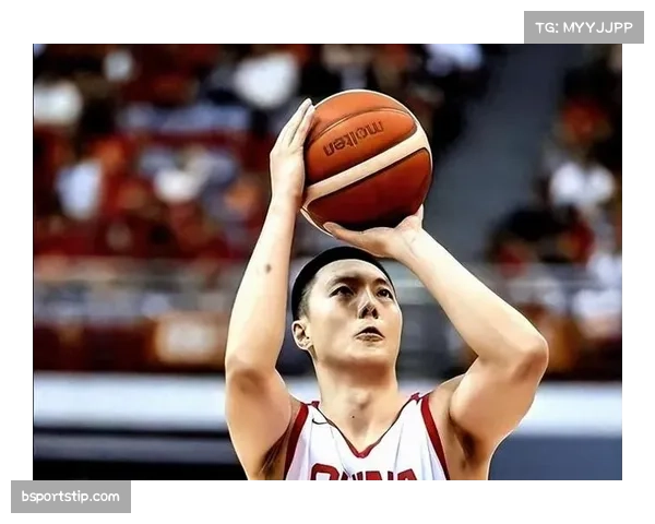 胡金秋中远距离投篮开发，三分命中率超四成拓展进攻范围